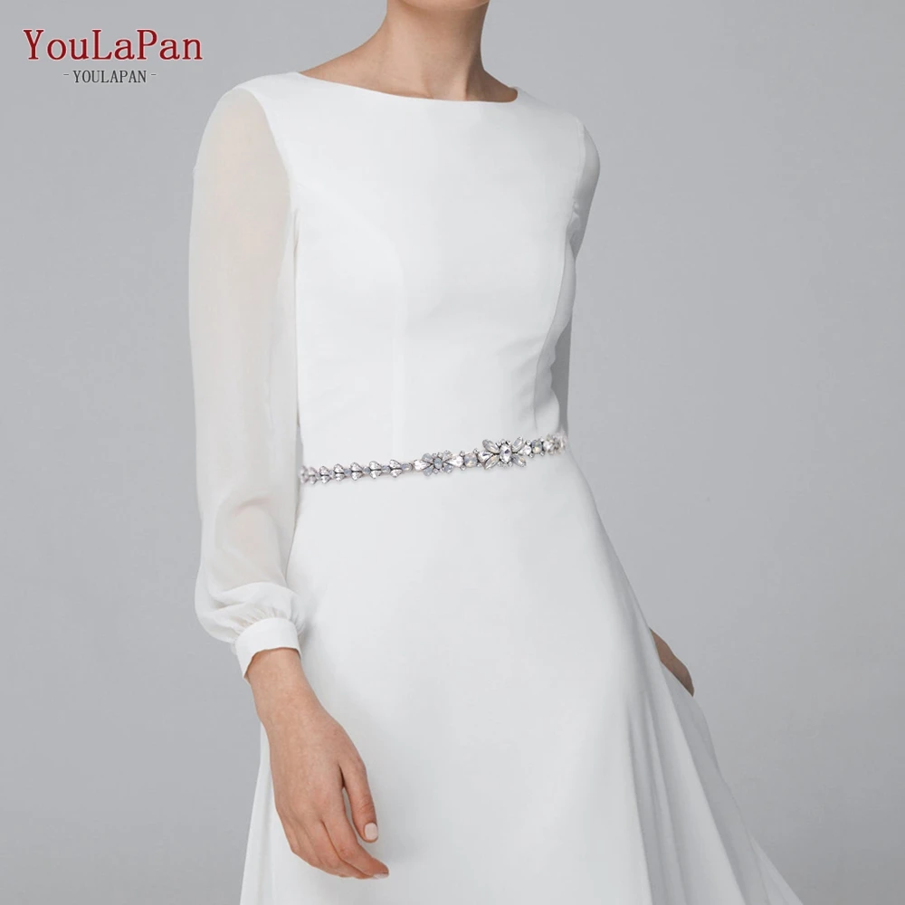 Женский пояс со стразами