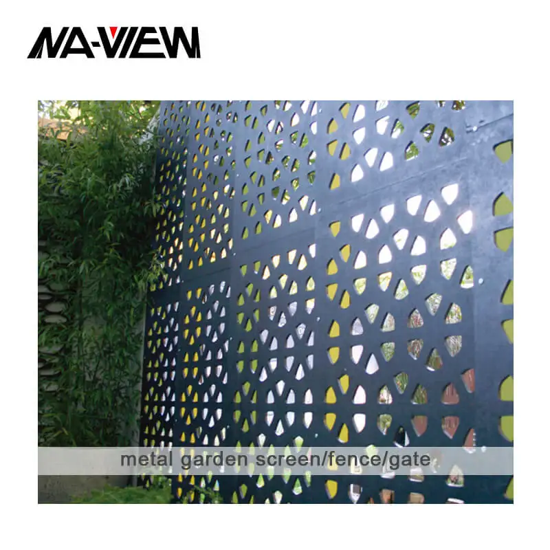 Modern Vintage Rustic Oriental Perforated Metal Fence Driveway Gates Rail Fencing Gate Welded Security Gate Vintage Parties