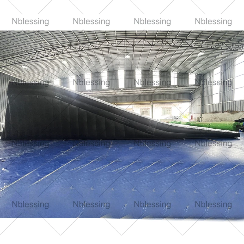 Commercial Inflatable Bmx Jump Airbag Mountain Bike Air Bag Inflatable Stunt Landing Ramps Flying Inflatable Jumping Airbag