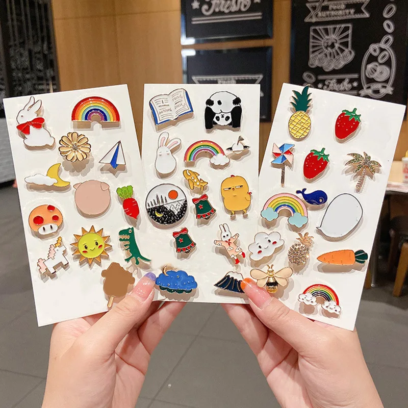 Cute Japanese Brooch Fashion Soft Enamel Pin Accessories Badges Pin Summer Small Accessories Neckline Clothes Metal Custom 50pcs