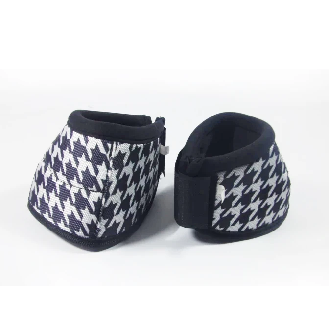 Horse Saddle Cloth Size Medium Dark Red Binding