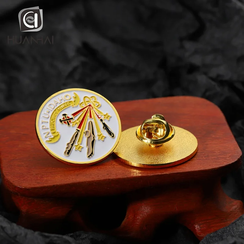 custom antique gold metal enamel logo Italy anchor badge lapel pin