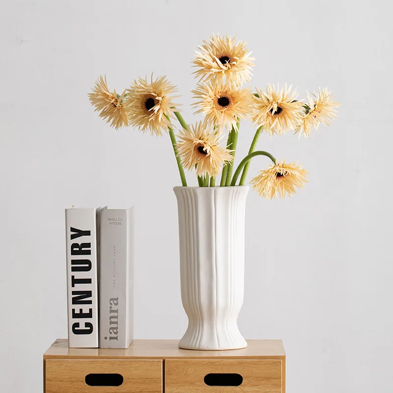 Customized size antique modern vase beautiful flower vases for living room decor