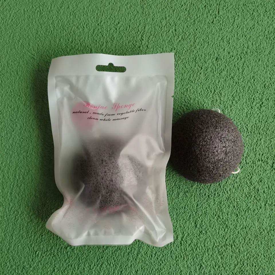 Wholesale Eco-Friendly Konjac Sponge for Body Face Activated Charcoal Exfoliating Facial 100% Natural Organic Konjac Sponge