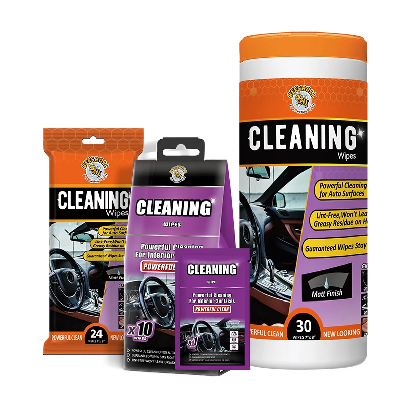 Влажные салфетки для чистки автомобиля