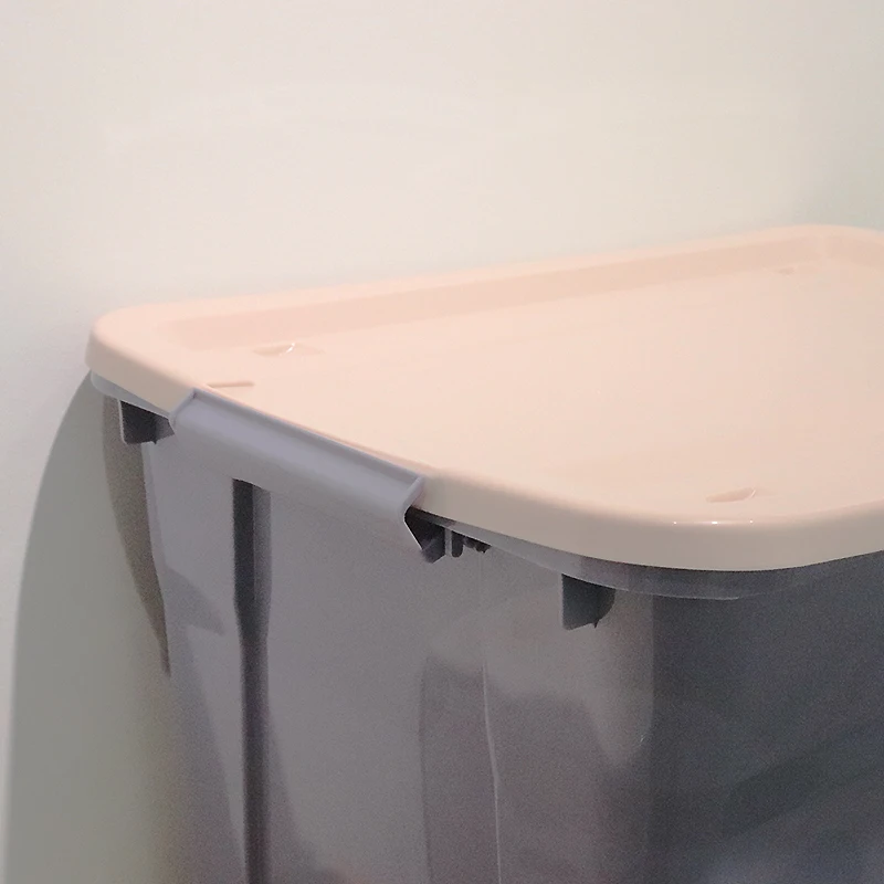 High quality light weight plastic box storage household plastic box with wheels