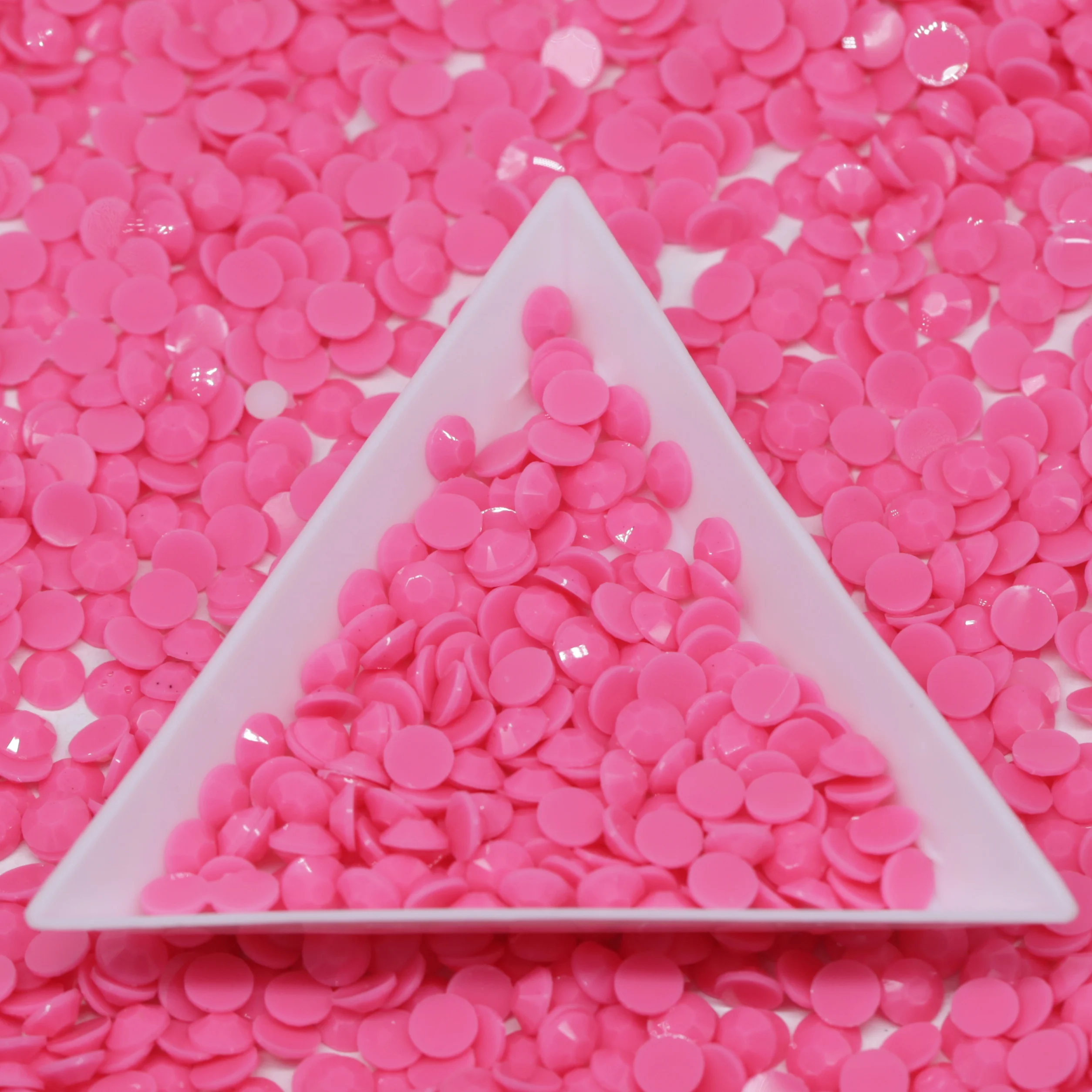 WHATSTONE Brown Color 3mm 4mm 5mm Flatback Resin Cabochon Rhinestone Beads For Jewelry Making