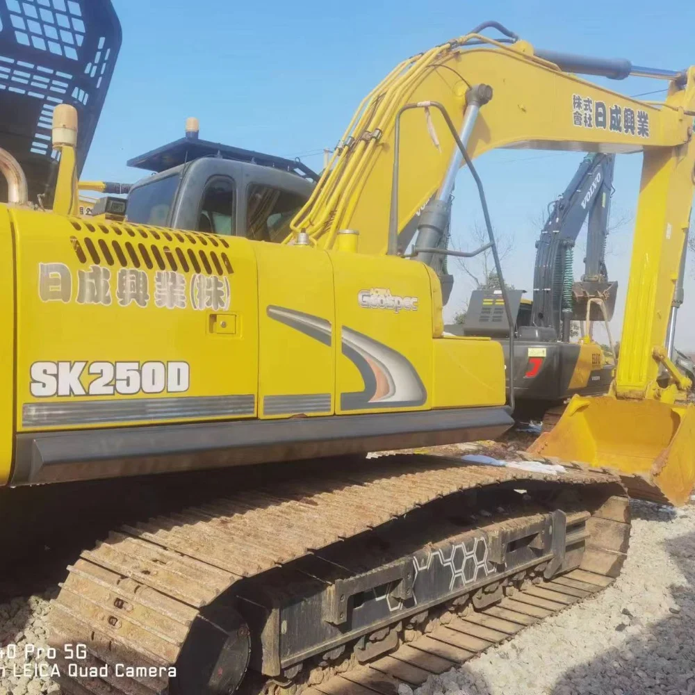 KOBELCO SK250D гусеничный гидравлический экскаватор 25 тонн б/у хорошее состояние дешевая распродажа