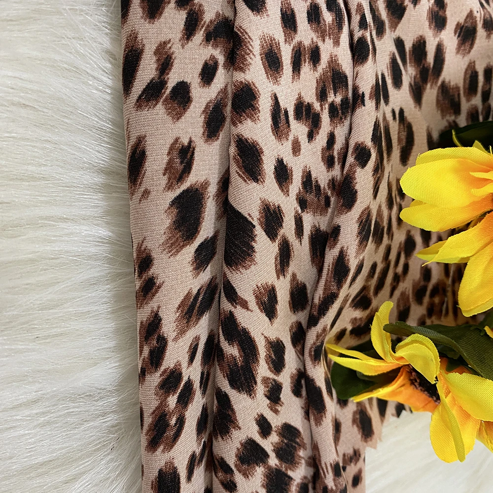 Latest Fashion Printed Fabric 98%Polyester 2%Spandex Leopard Grain Animal Fabric for Woman Dress