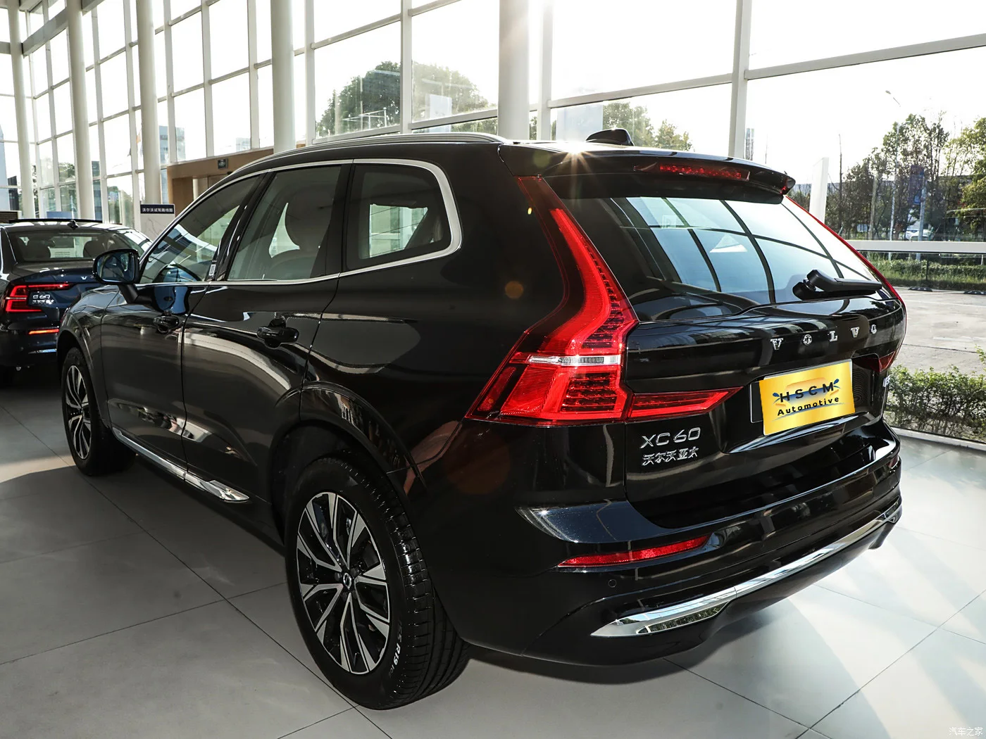 V-olvo XC60 Combines Bold Innovation with Unmatched Craftsmanship and Comfort