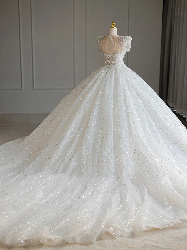 European-style main wedding dress with big tail 2024 new summer short-sleeved retro princess deep v-neck court