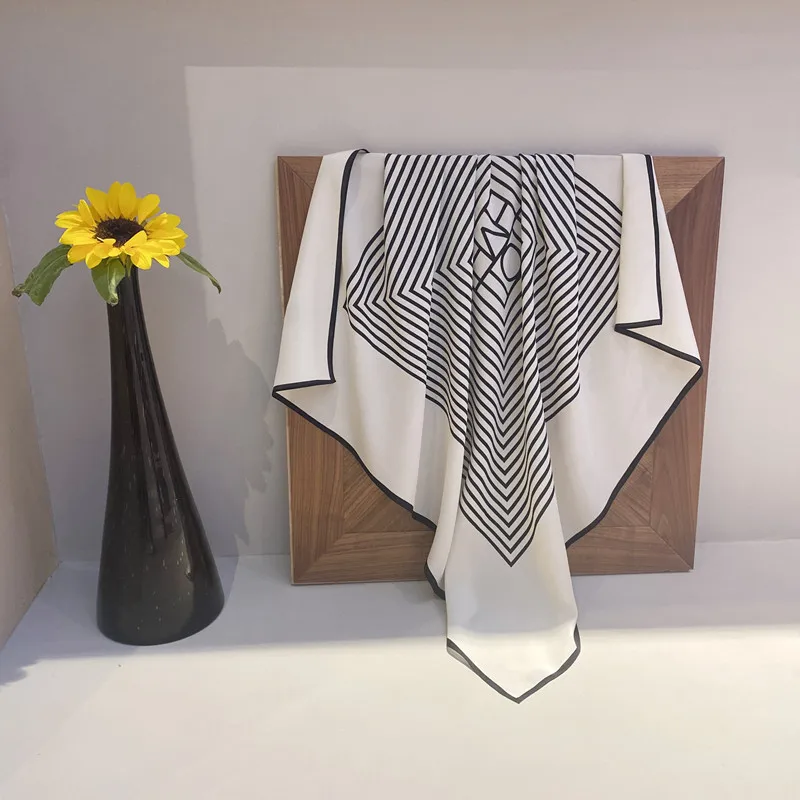 Silk Scarves 16mm Silk CDC Custom Designer Brand 90*90 Screen Printing Silk Scarves