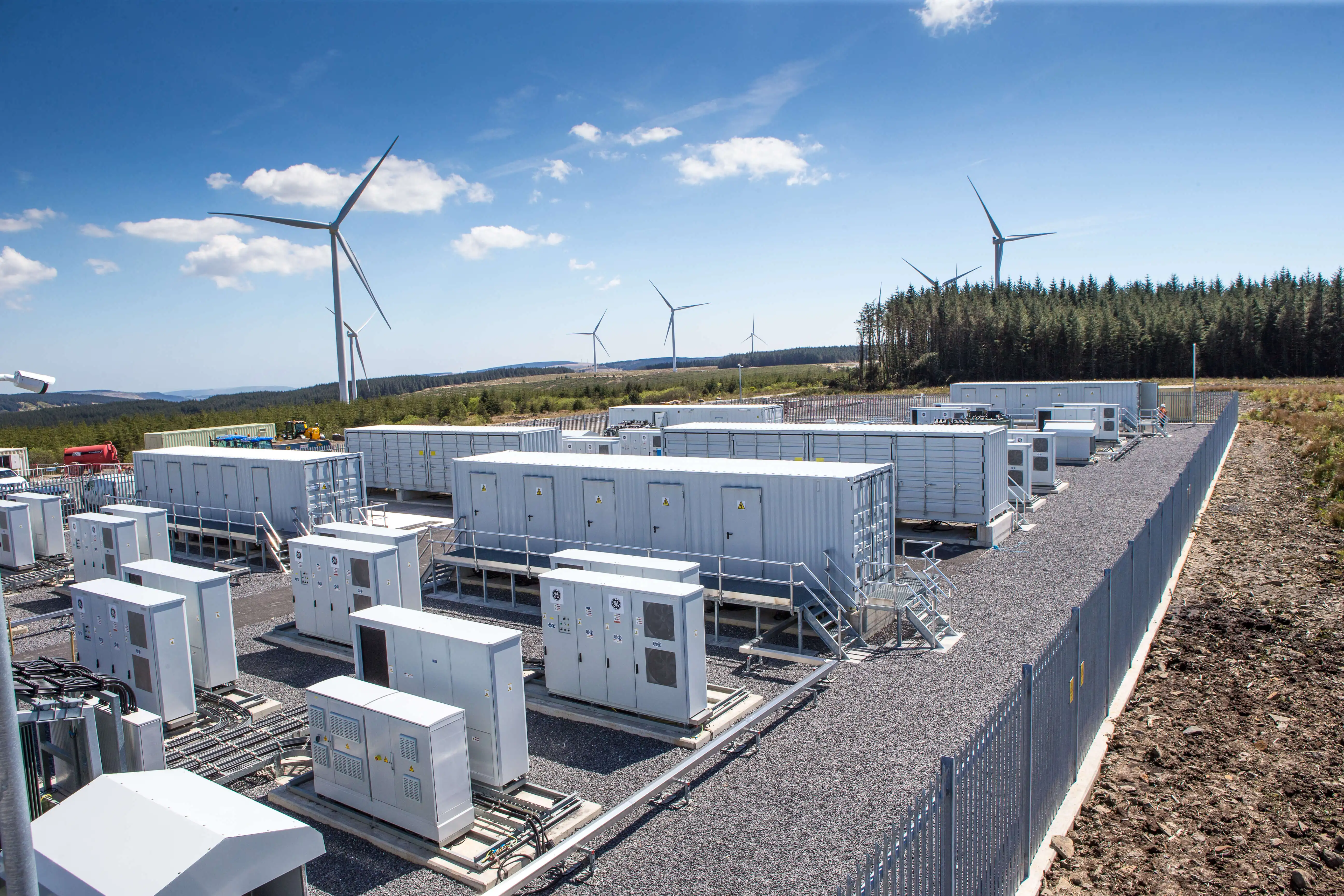 300 КВтч 500kwh 1MWH контейнерного типа солнечная гибридная электро энергии аккумулятора контейнер для хранения производитель