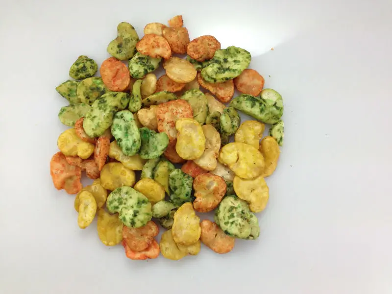 Хрустящие Популярные Смешанные водоросли Карри Фава фасоль с пряным вкусом Жареные Бобы Закуски OEM ODM доступны