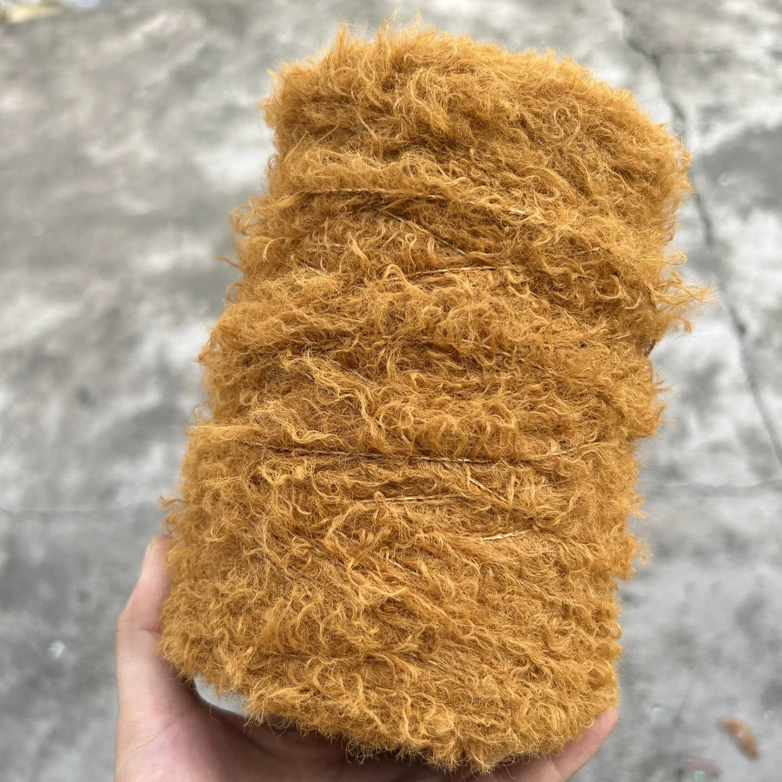 3.5NM/1 100% Polyester Teddy Velvet Yarn For Garment knit sweater Doll toys