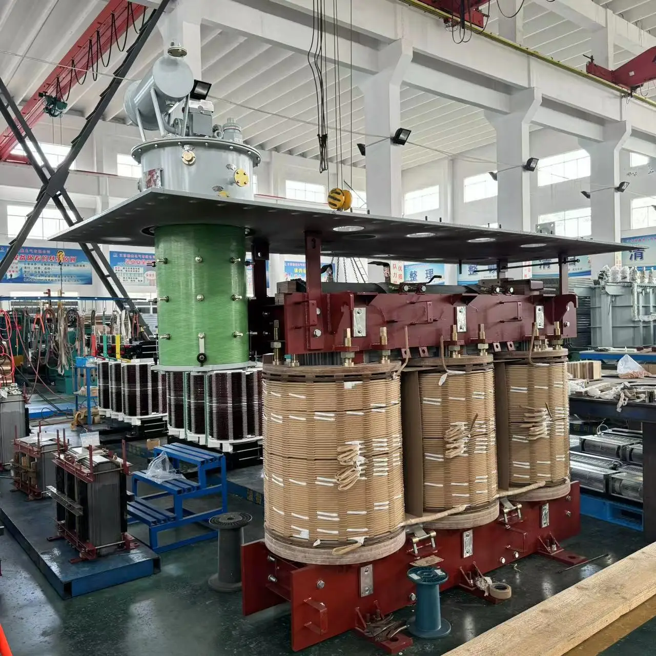 Мощный понижающий распределительный трансформатор 35 кВ 2500 кВА