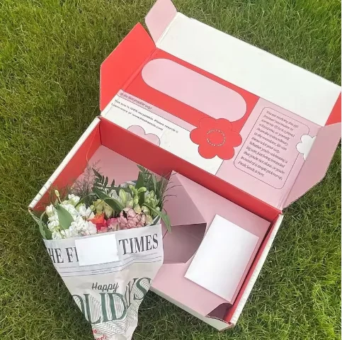 Custom luxury gift boxes for flower box folding rectangular gift bag with chain flower gift shop boxes roses packaging