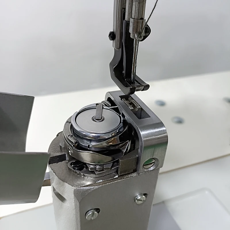 Industrial Walking Foot Single Lockstitch Needle Shoes Leather High Post Bed Sewing Machine Price With Table