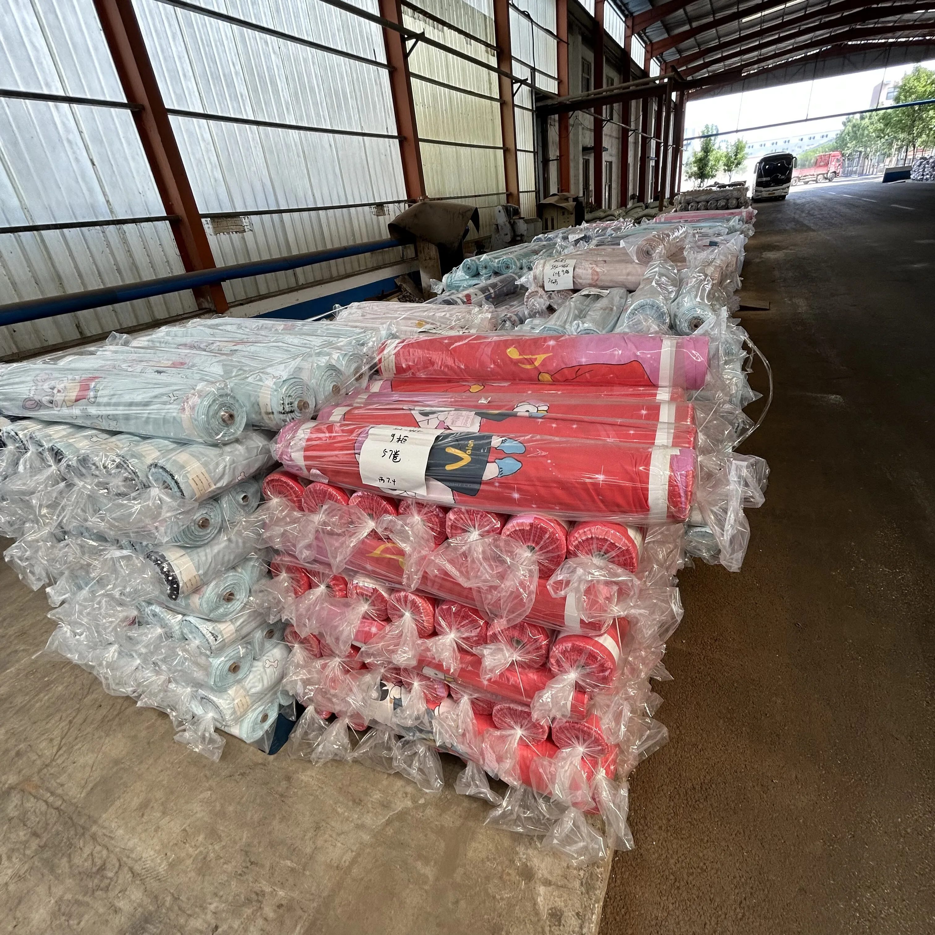 High quality 100% polyester brushed woven twill direct buy China printed disperse 120gsm cheap price fabrics for home textile