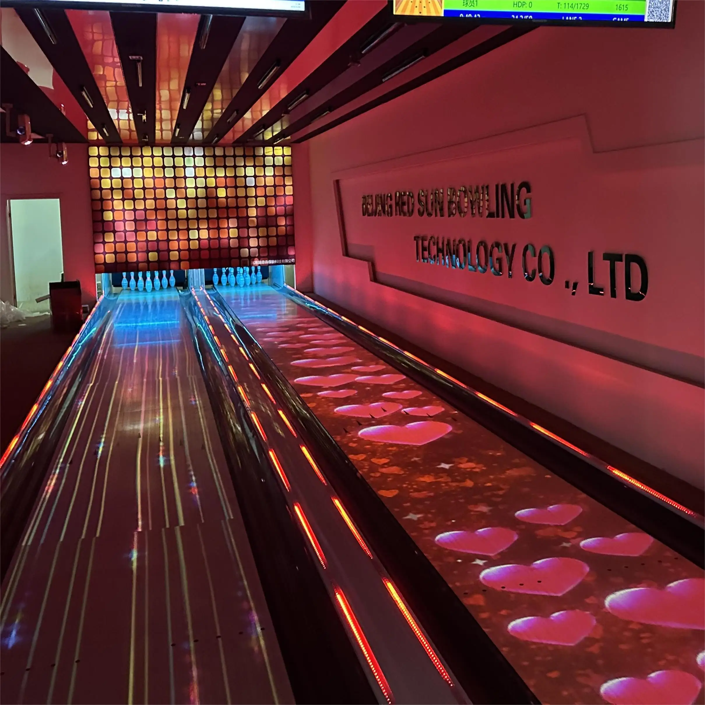 Low Price Bowling Part Sports Entertainment Equipment Bowling Alley For Sports Park