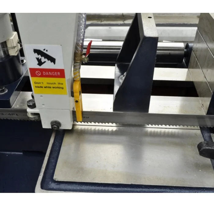 GH-4235 Double column Metal Cutting Band Sawing machine