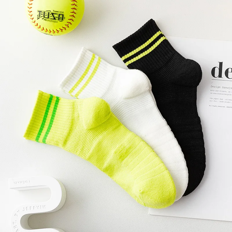 Unisex Adult Custom Logo Letter Print Casual Crew Tube Socks Funky Hip Hop Hiking Compression Tennis Socks