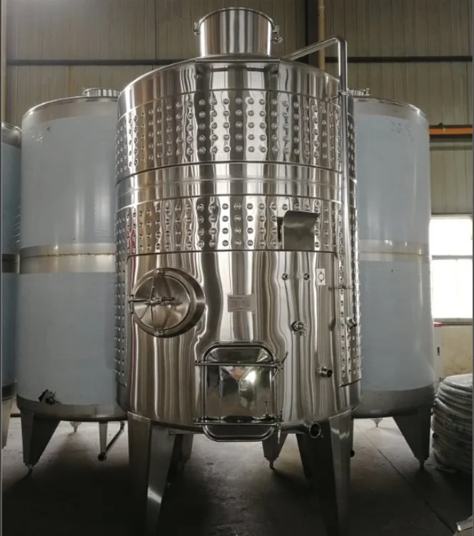 Pump-over wine fermentation tank wine making equipment