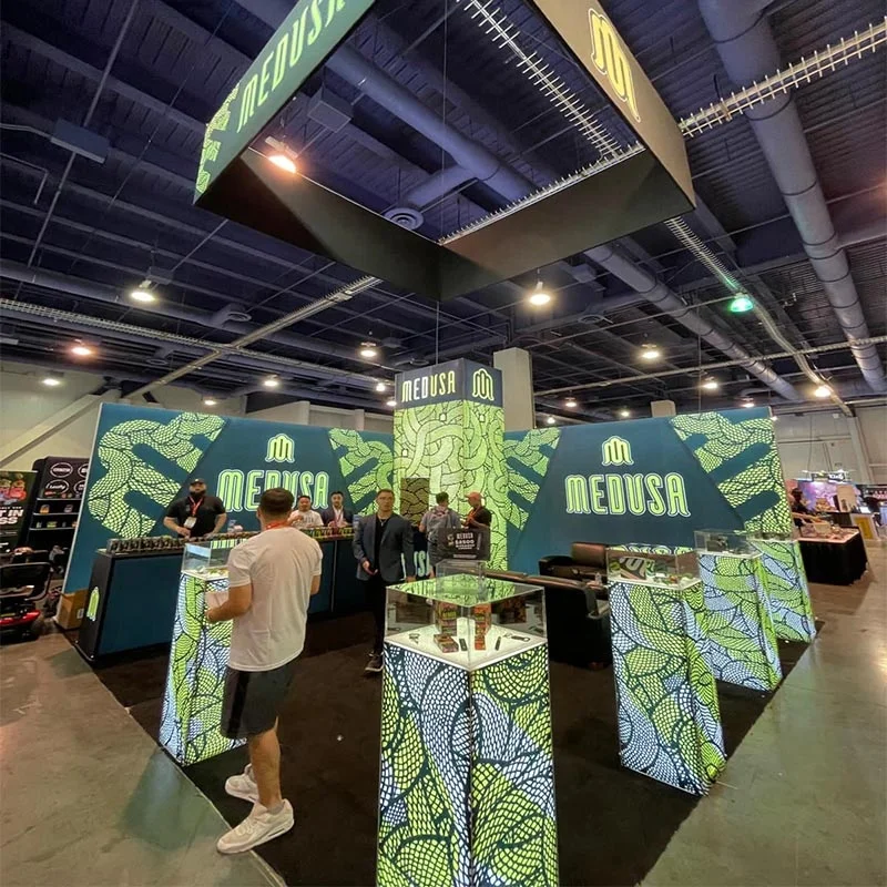 Medusa Modular Display Cases And Custom 6x6m Backlit Trade Show Booth
