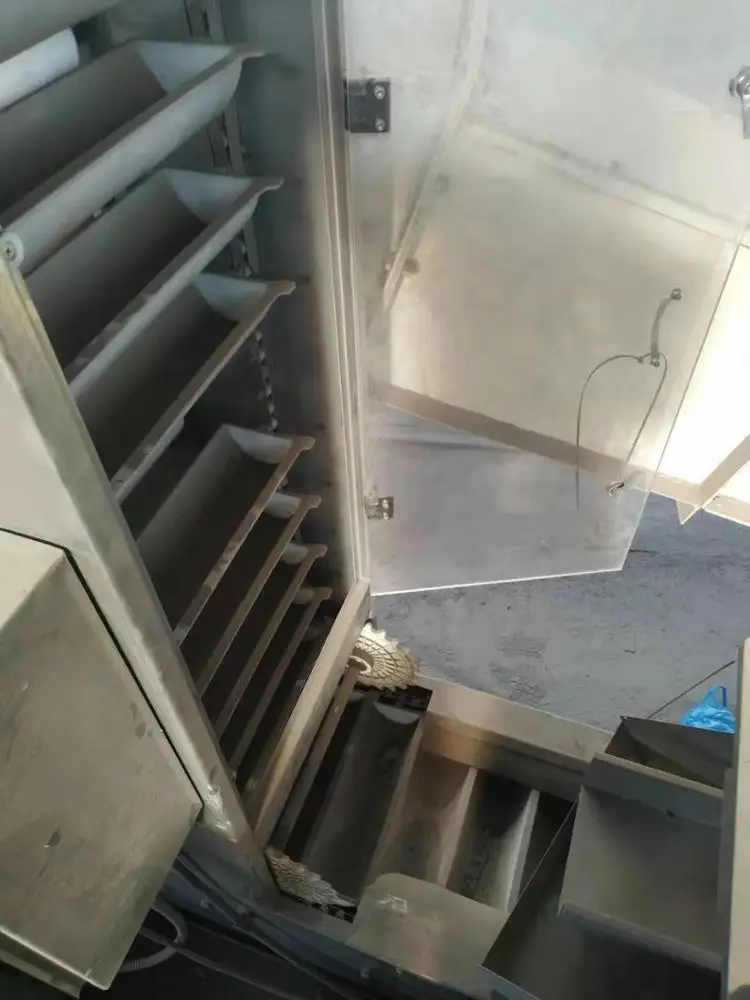 DLTE  Z Type BIG  Lifting  Bucket  Conveyor  Elevator Bucket  Verital Conveyor baffle conveyor