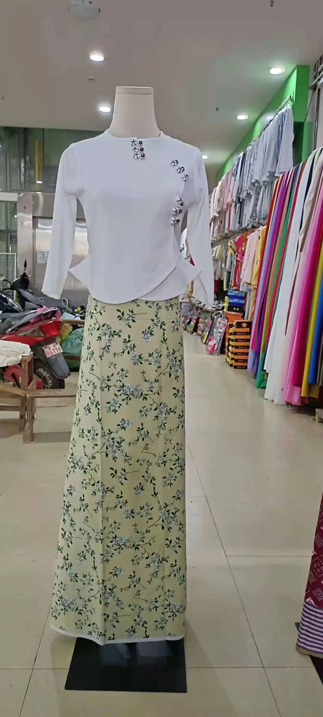 Wholesale Bali Cover Up Beach Pareo Sarong Wrap Indonesia Beachwear Batik Sarong in Bulk