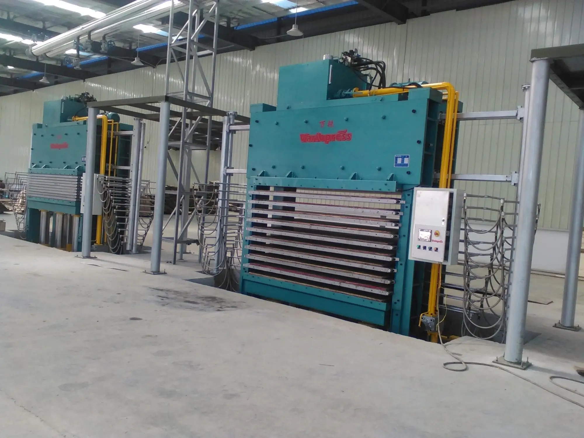 Variopress 600ton hot press machine for plywood
