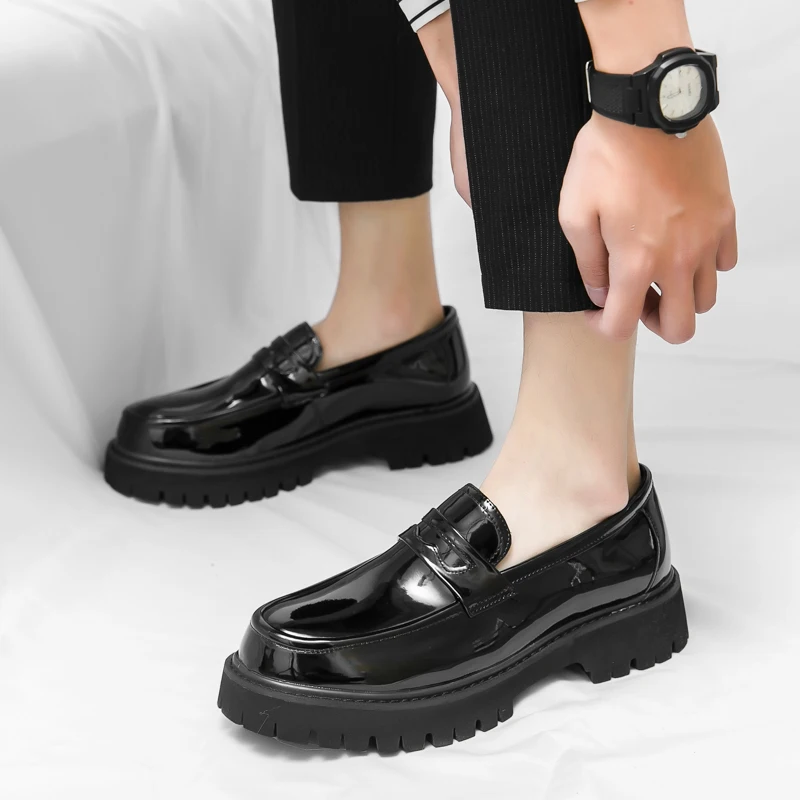 2024 Durable Fancy Lace Up Wedding Oxfords Mens Patent Leather Dress Shoes Black Green Color Thick Sole
