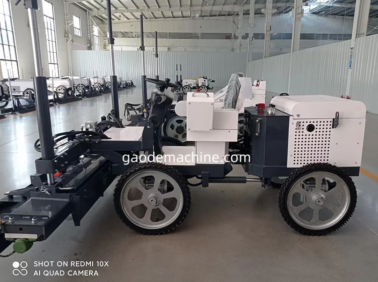 GD100-4S High Efficiency Automatic Construction Machinery Concrete Laser Levelling Vibrating Screed Machine