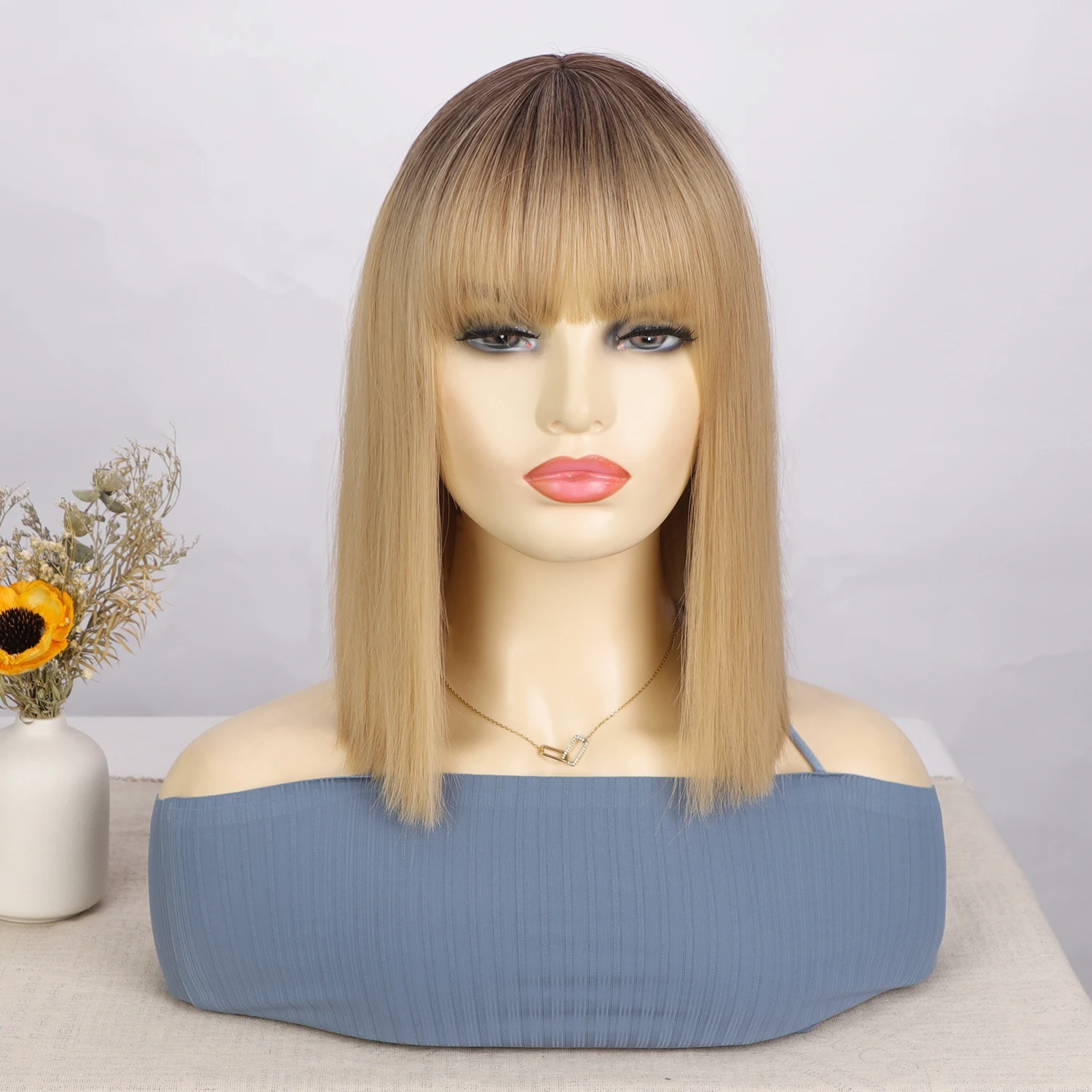 High Quality 12 inch Bob Synthetic Blunt Cut Wigs with Bangs High Temperature Synthetic Hair Wig For Women Natural Looking