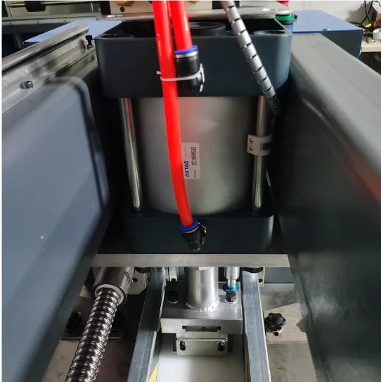 High Quality Automatic V finger punching machine for 1500 mm wide conveyor belt  Video technical support