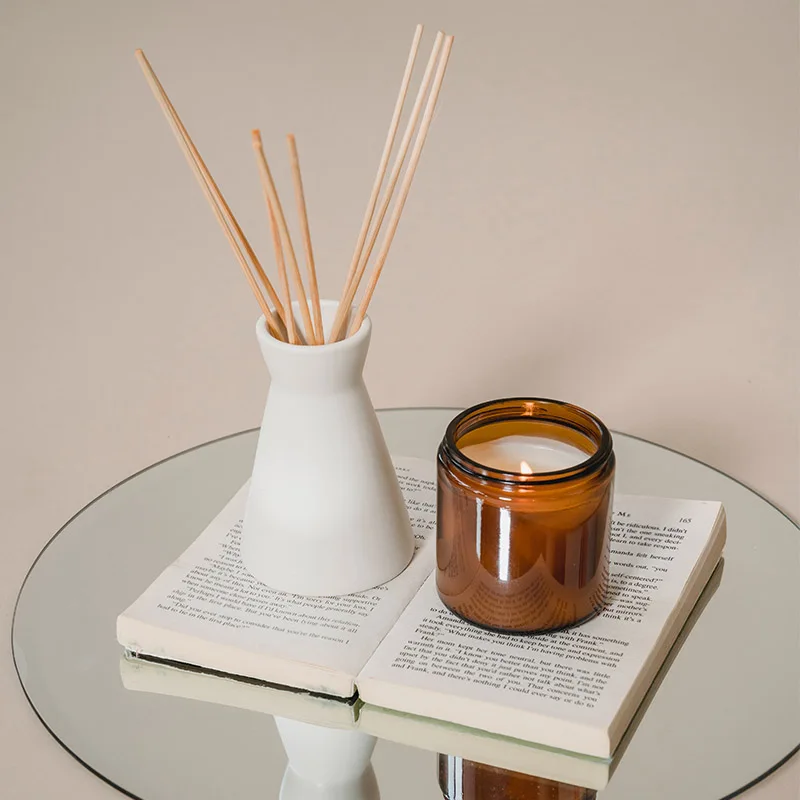 Free Sample High Concentration Lotus White Tea Fragrance Oil For Candles Making With Free Sample