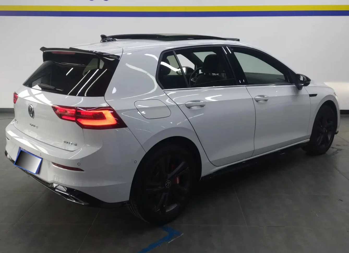 Подержанная модель 2021 для гольфа 280TSI DSG R-Line Подержанный автомобиль из Китая