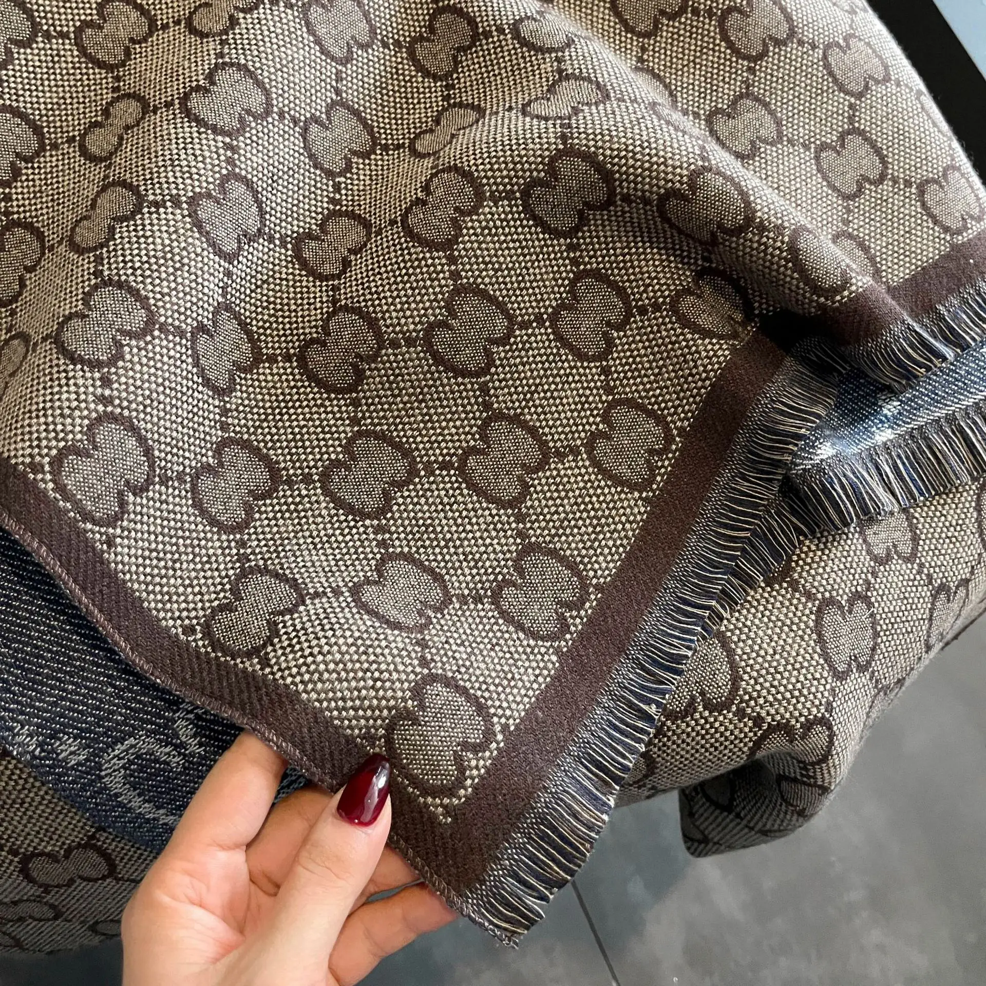 Зимний роскошный брендовый дизайнерский кашемировый шарф для женщин одеяло с индивидуальным логотипом женский толстый шейный платок