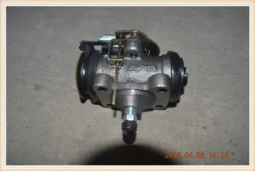 ORIGINAL FOTON TRUCK PARTS-Brake wheel cylinder assembly (FR, RH) BJ1029-FA-3/NKR3502050C