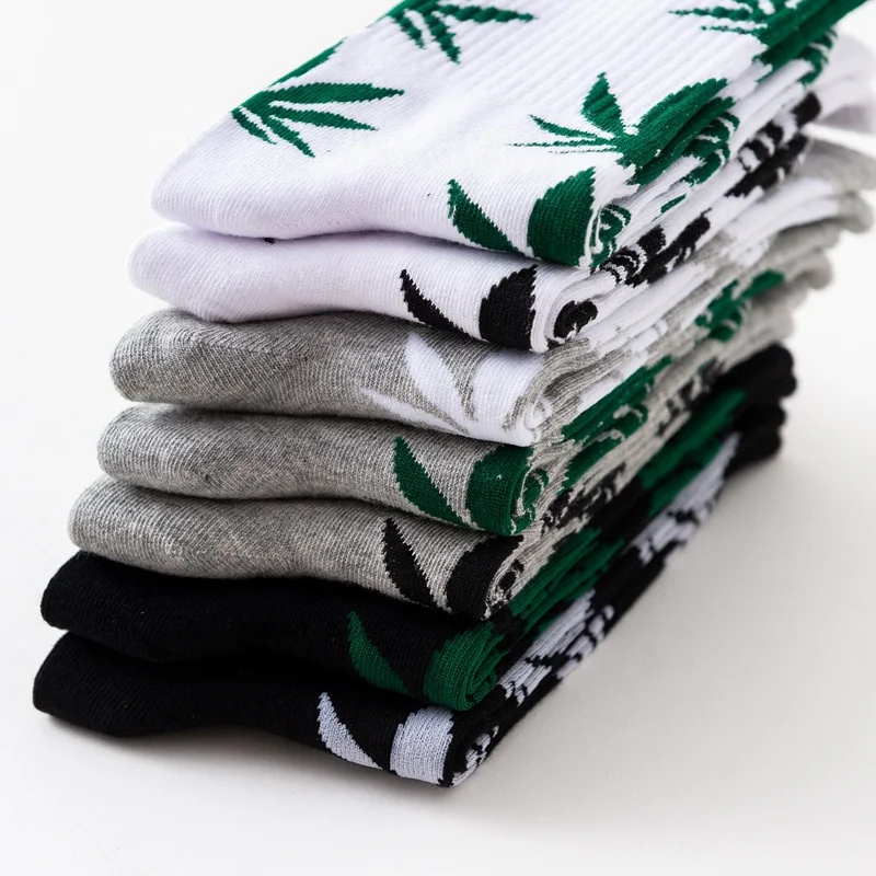 
hip hop Men leaf socks Maple Socks Weed fancy crew socks 
