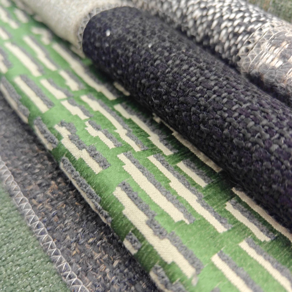 Waterproof Jacquard Chenille Velvet Upholstery Fabric Plain Style Yarn Dyed for Sofa Sets Living Room Furniture Textile Clothes