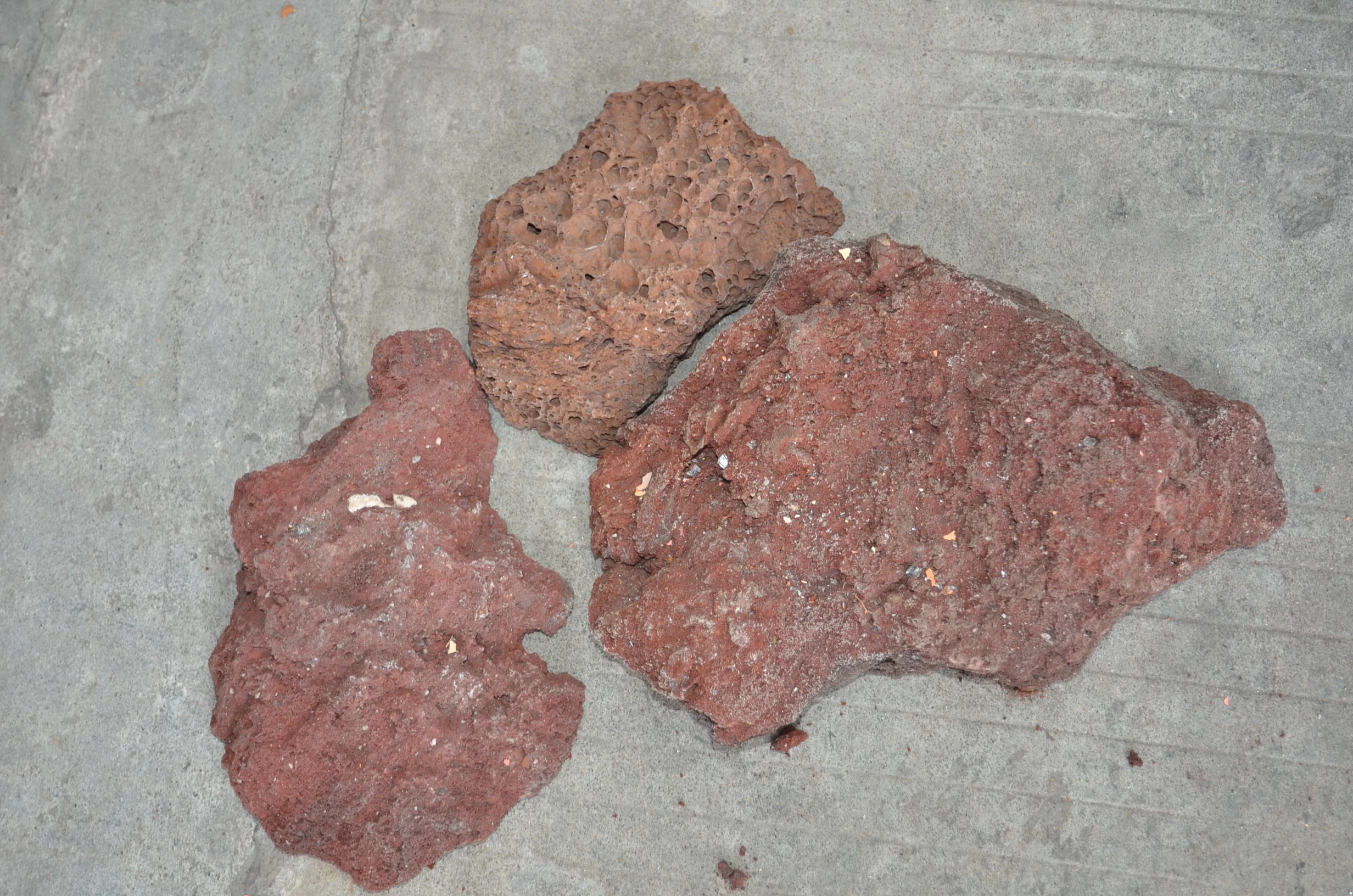 basalt stone/ lava stone for cleaning/ volcanic stone price