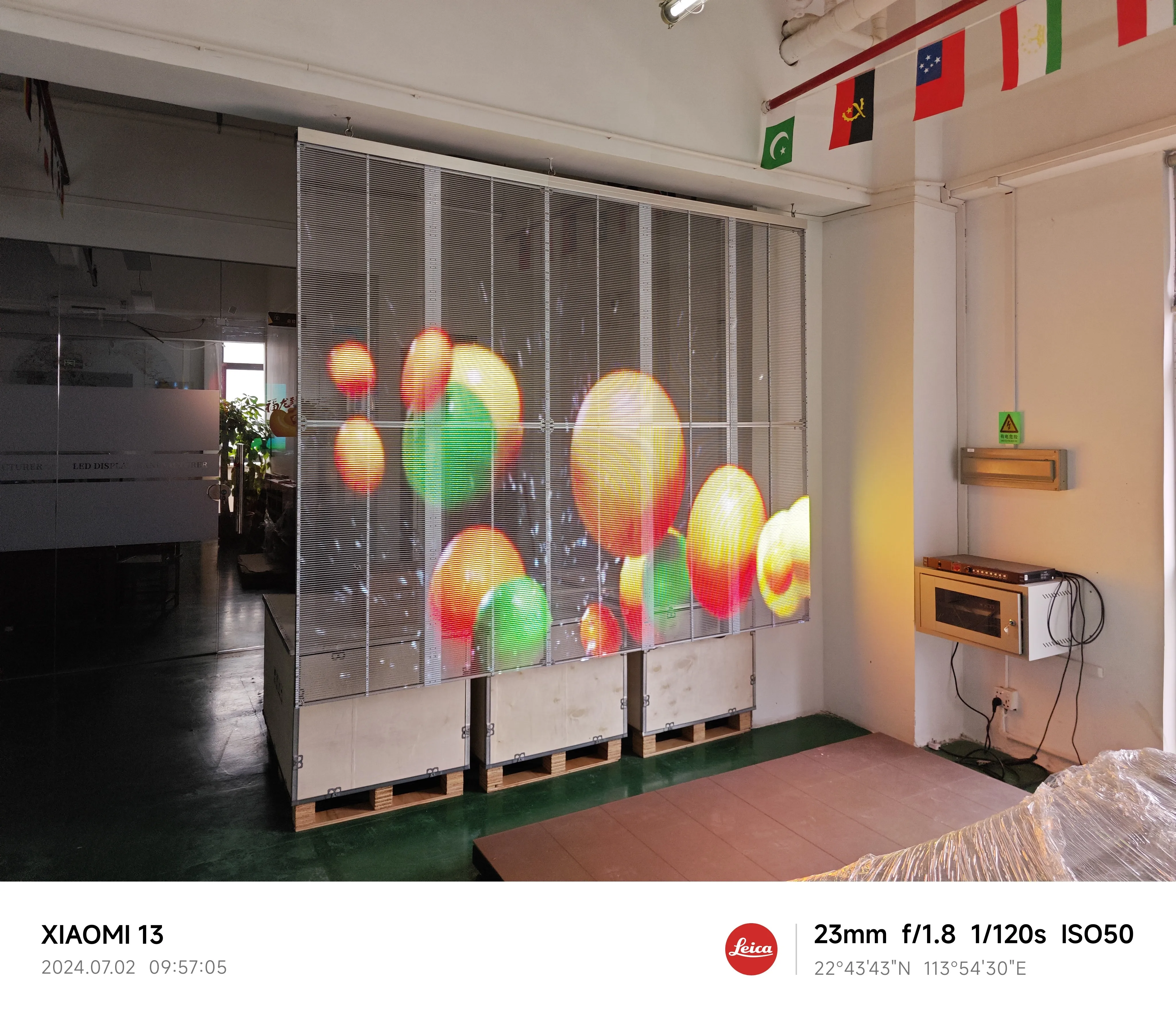 High Refresh P3.91 P7.8 Indoor Video HD Video Advertising LED Display Glass Transparent LED Screen