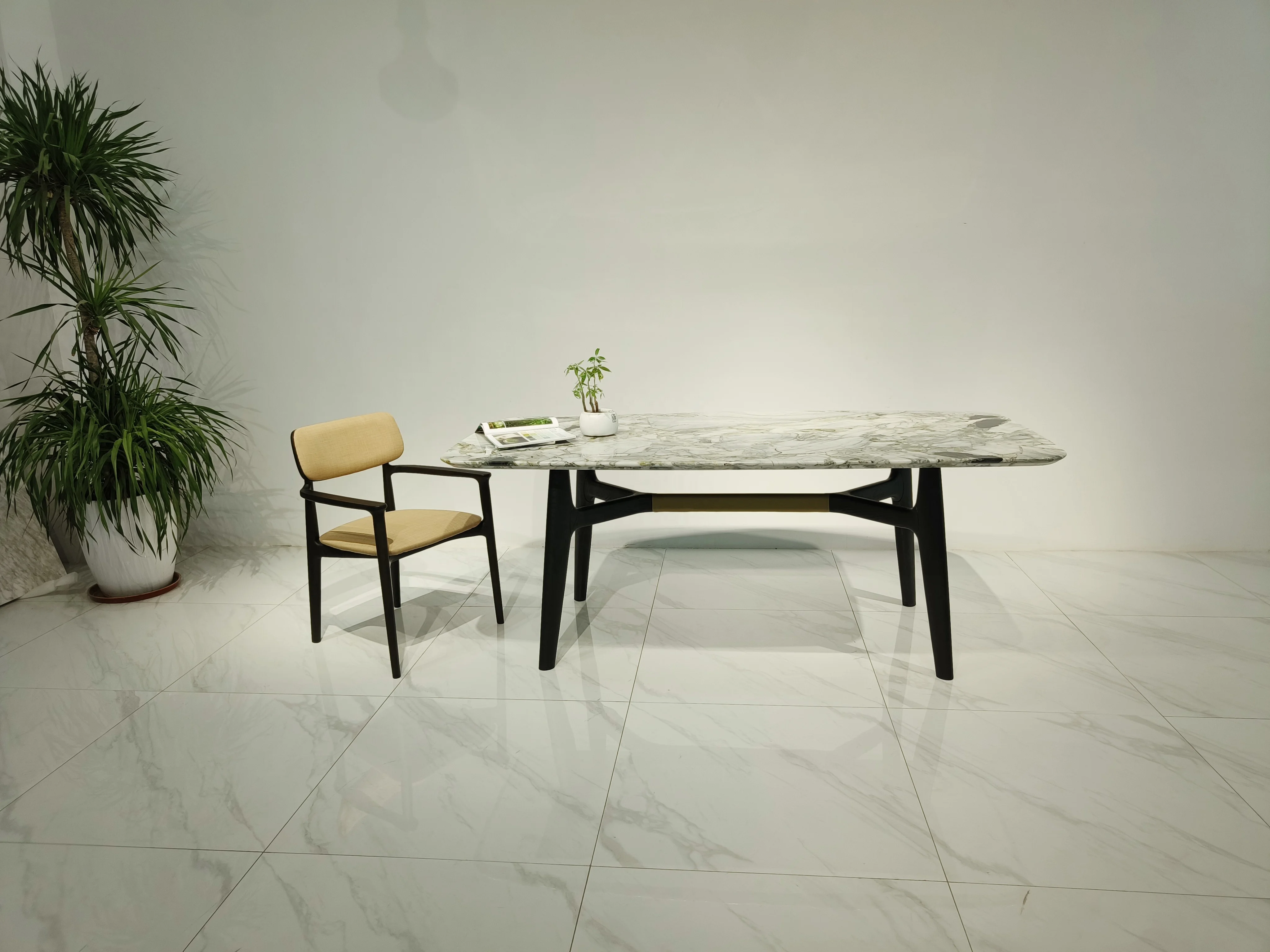 Wholesale Foshan Manufacturer Luxury Hotel Restaurant Furniture Dining Chair Modern 6/8/10 Seater Marble Dining Table Set