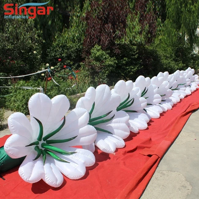 White Giant inflatable flowers chain decoration for wedding floor decoration dubai
