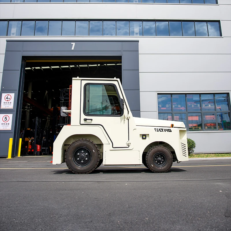 Aircraft ground Aviation equipment baggage 30-ton airport tow tractor with enclose cab