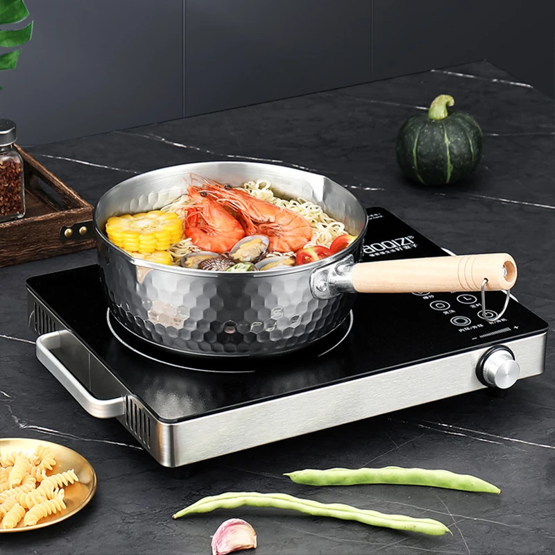 Japanese Style Kitchen Cooking Pot Hammer Pattern Wooden Handle Soup Pots Easy To Clean Noodle Pots