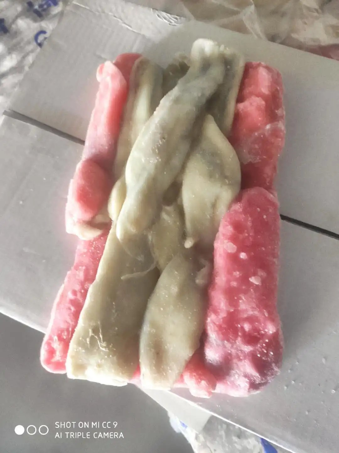 Frozen Indian squid roe white and red