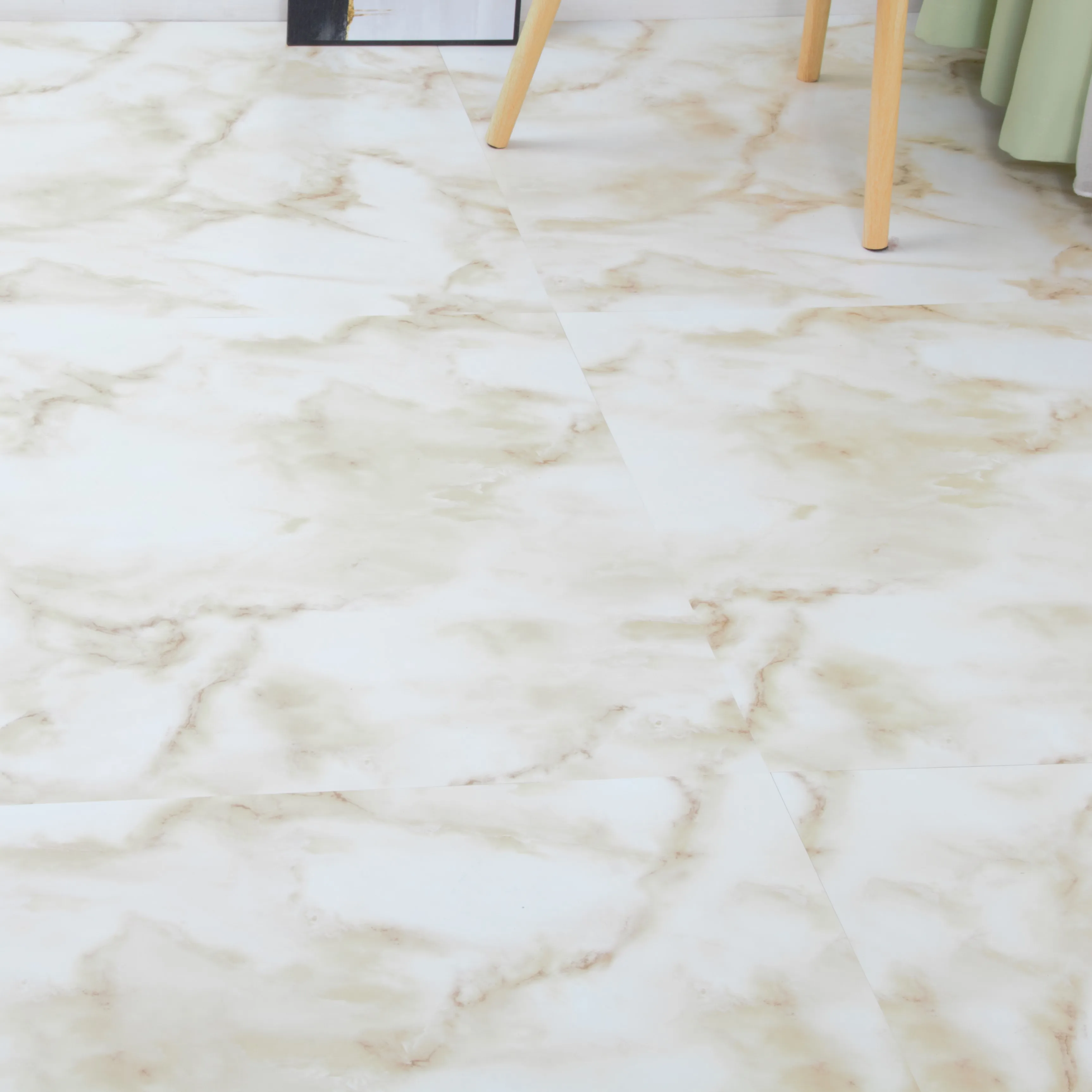 Самый дешевый 2,0 мм самоклеящийся Гибридный виниловый настил огнестойкий водонепроницаемый Противоскользящий пластик