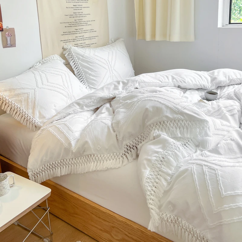 Оптовая продажа жаккардовые стеганые постельные принадлежности Sunny Textile с кисточками богемный